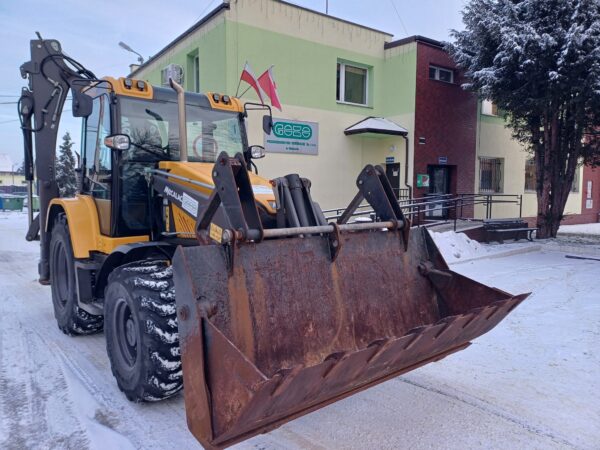 Usługi koparko-ładowarką oraz minikoparką